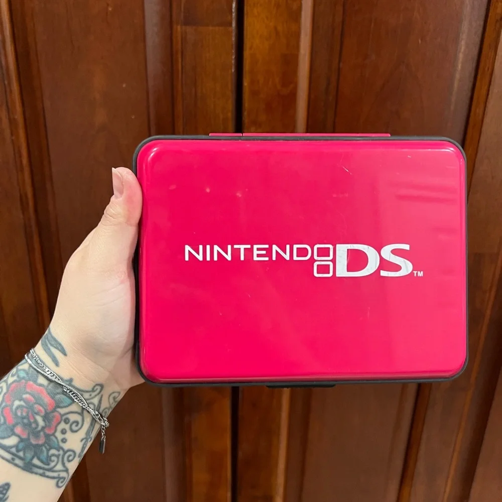 Vintage Pink Hard Nintendo DS Carrying Case